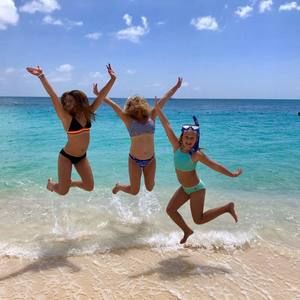 Meet your Posher, Adrien